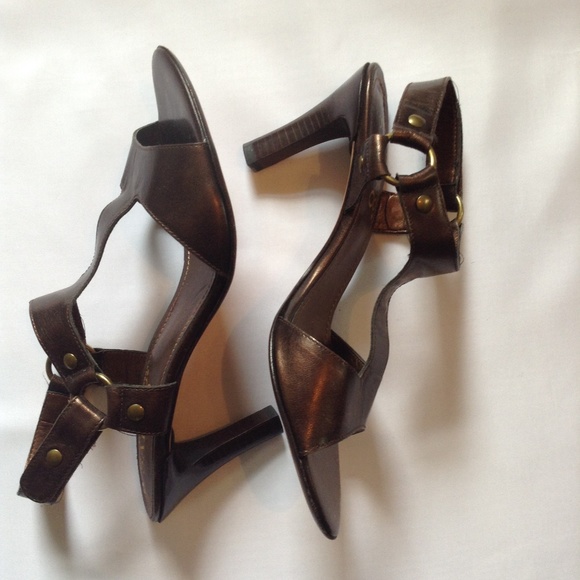 Franco Sarto Metallic Bronze Leather Sandals - Picture 6 of 8